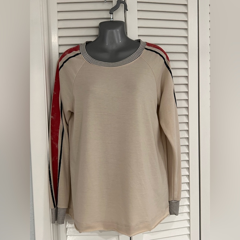Enti long sleeve crew neck soft knit top- oatmeal+red+black stripes- size M/L